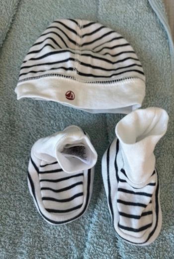 Bonnet + chaussons naissance petit bateau 