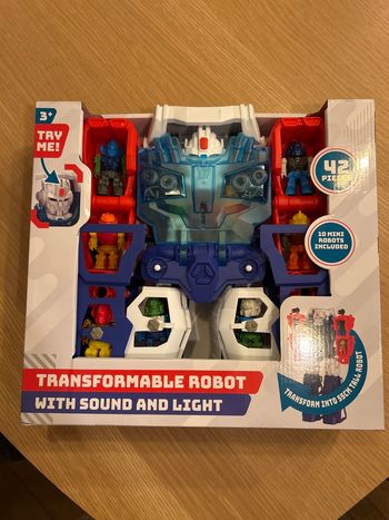 Robot géant transformable Neuf