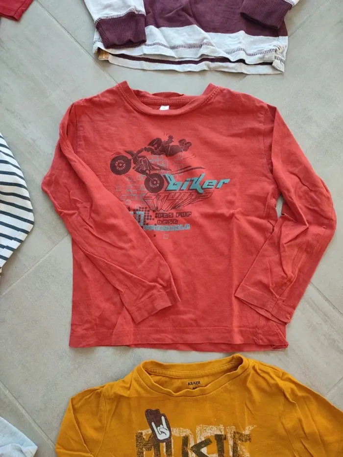 Lot de 9 Tshirts manches longues garçon 5 ans - photo numéro 4