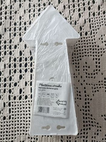 Flèche lumineux en plastique d'environ 10 X 23 cm pour évènement