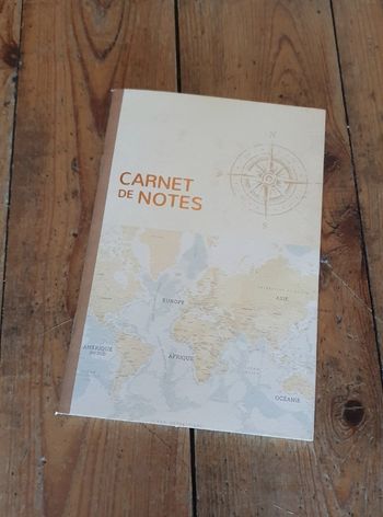 Carnet de notes atlas feuilles blanches