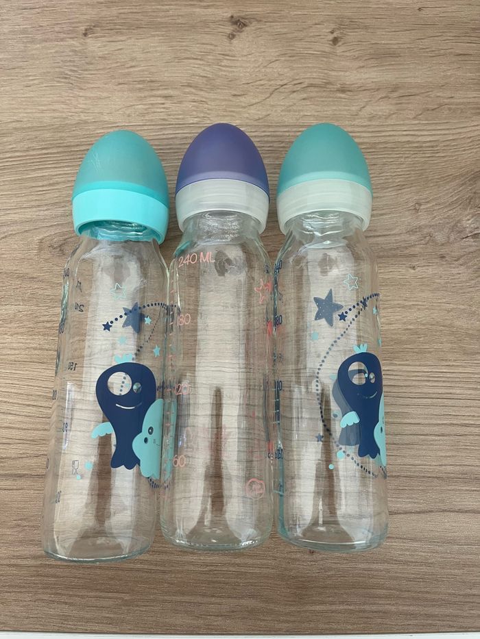 Lot de biberons en verre