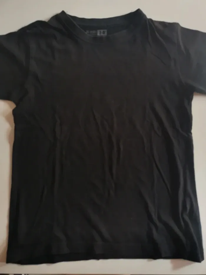 T shirt noir 7-8 ans - photo numéro 2
