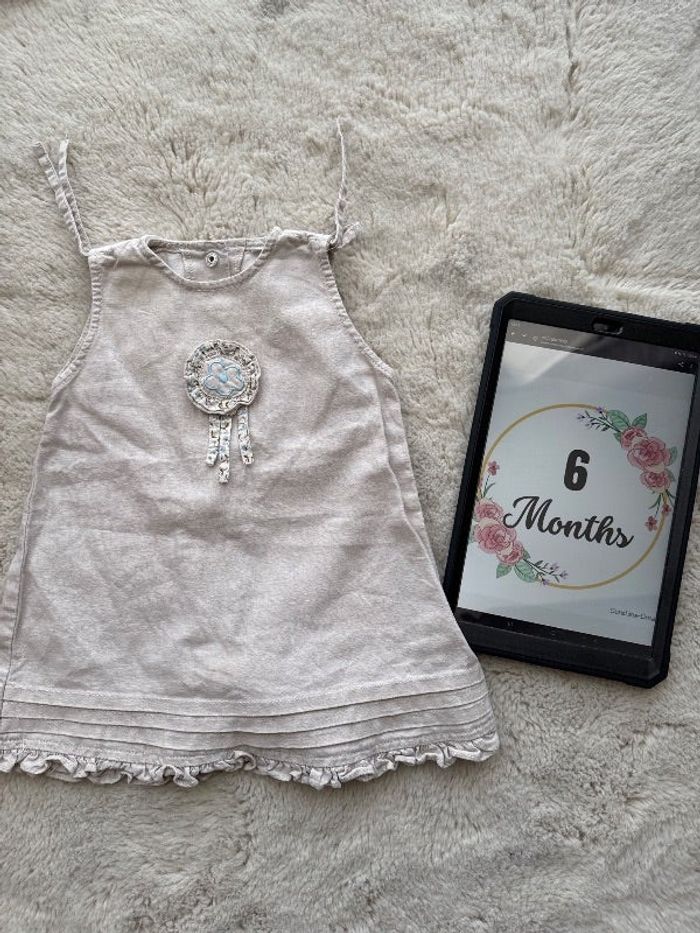 Robe été printemps - bébé fille - très bon état 6 mois