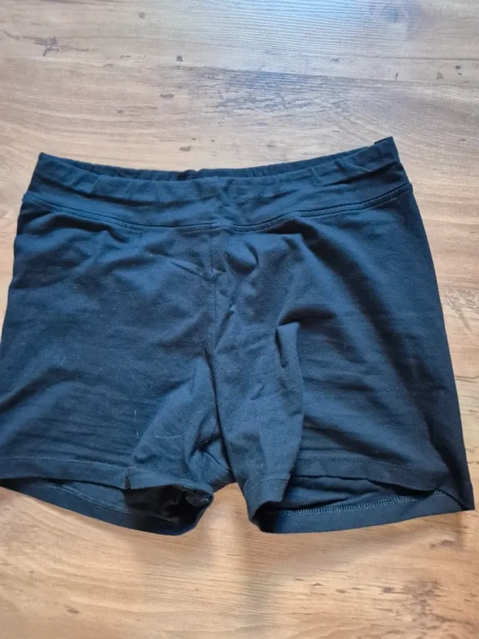 Short Décathlon Domyos taille M