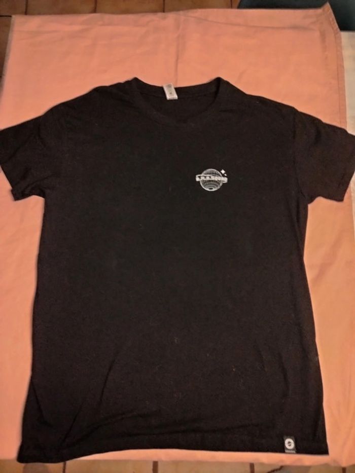 Tee shirt noir - photo numéro 3