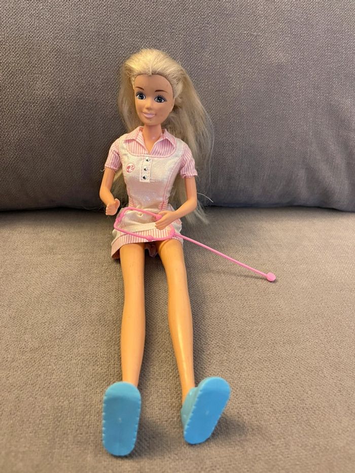 poupée Barbie infirmière - photo numéro 6
