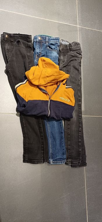 Lot 4 pièces garçon taille 8 ans