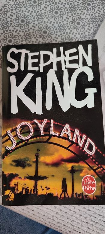 Livre Stephen King: Joyland très bon état