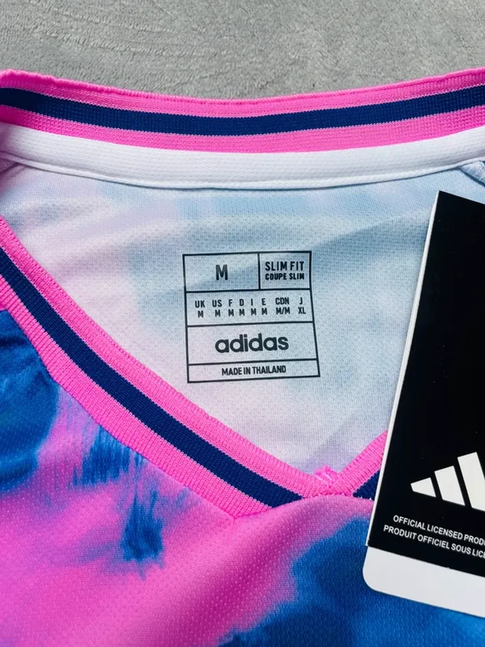 Maillot concept foot Japon bleu rose vague taille M - photo numéro 8