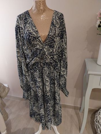 Robe légère neuf By one taille xxxxL