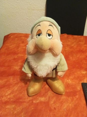 Nain Dormeur, ami de blanche neige , Disneyland