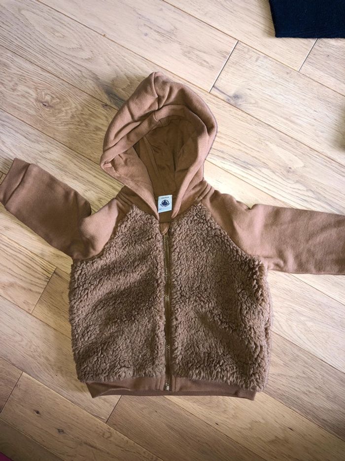 Gilet / pull chaud petit bateau 12 moins