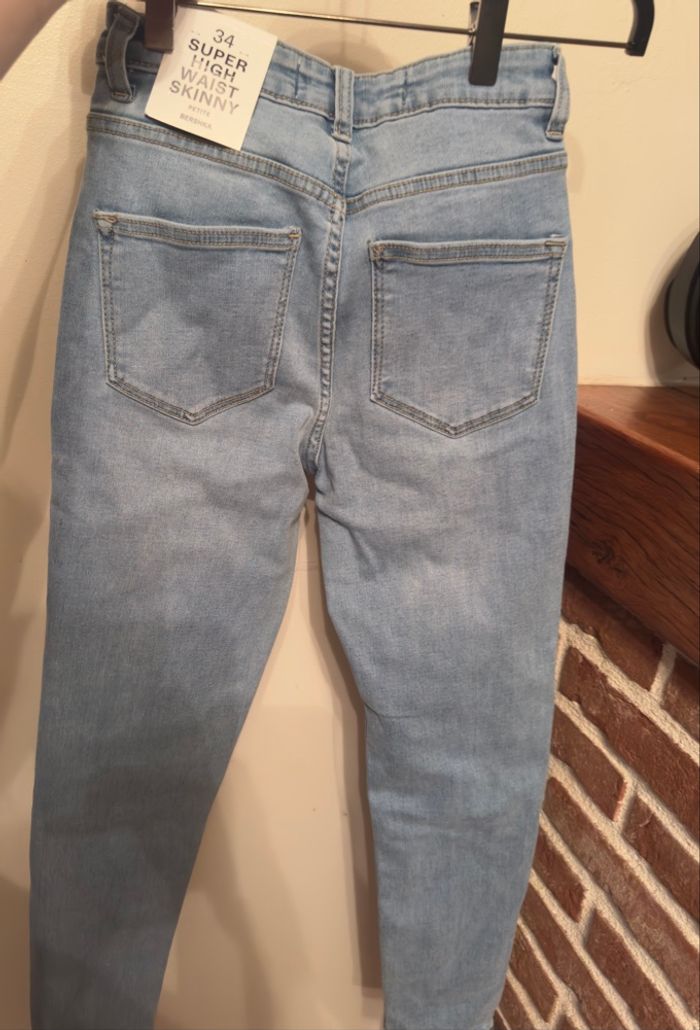 Jean Bershka 34 - Super High Waist Skinny - bleu clair XS - photo numéro 4