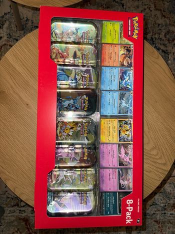 Coffret Pokémon – 8 Mini Tin Prismatic Evolutions (Exclu Costco)