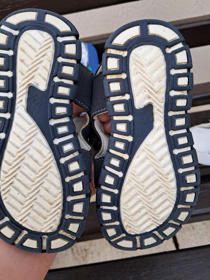 Lot de baskets divers enfant garçon taille 25 excellent état - photo numéro 9