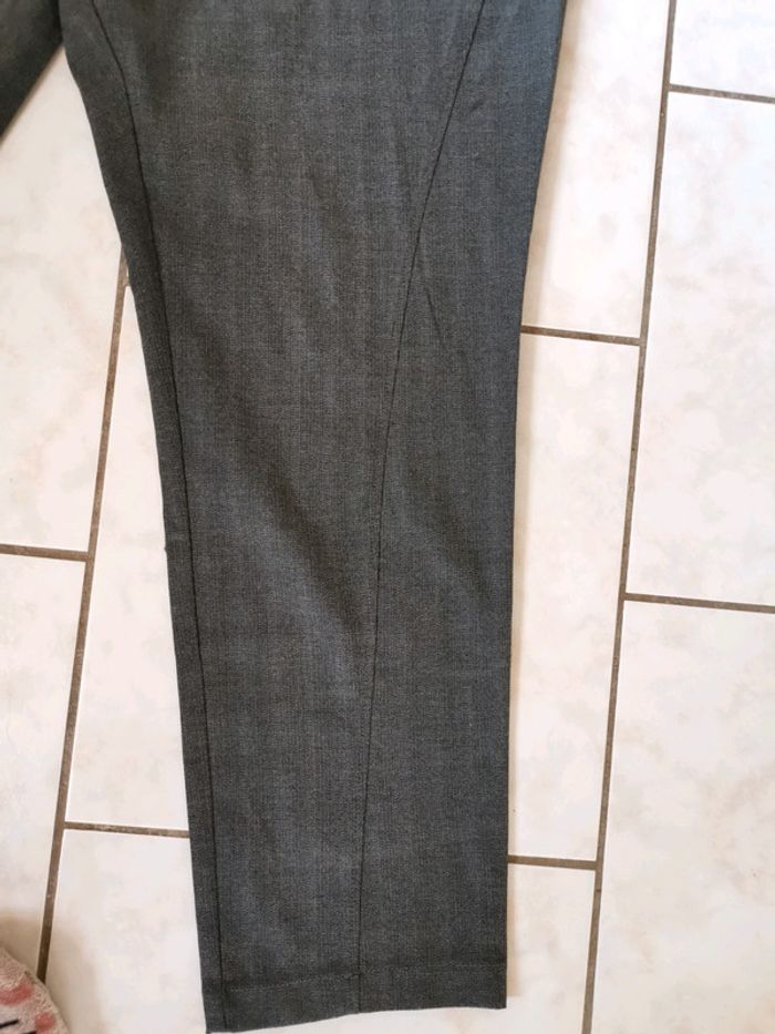 Pantalon gris - photo numéro 4