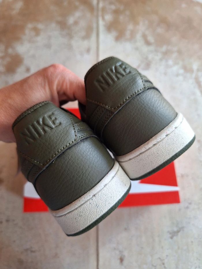 Chaussures Nike - Pointure 39 - photo numéro 4
