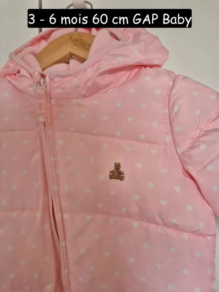Combi pilote bébé 60 cm 3- 6 mois
GAP baby rose petit ourson - photo numéro 2