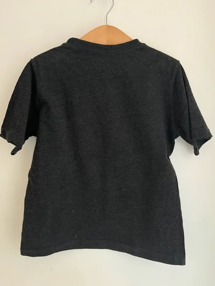 Tee shirt Avenger 6/7 ans - photo numéro 2