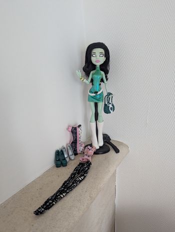 Poupée Monster high Scarah Scream i love fashion