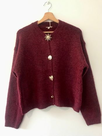 Gilet bordeaux - boutons  bijoux dorées  (TU)