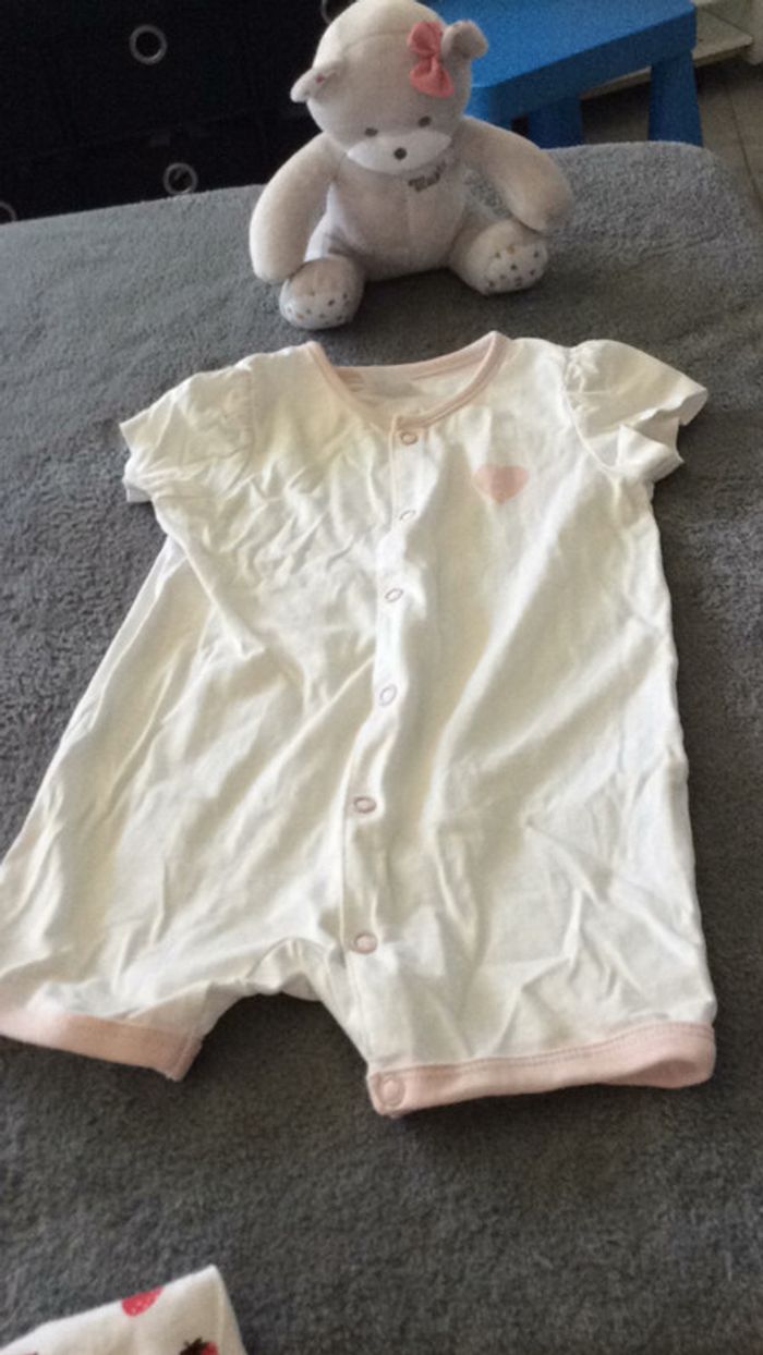 Lot 4 barboteuses - photo numéro 5