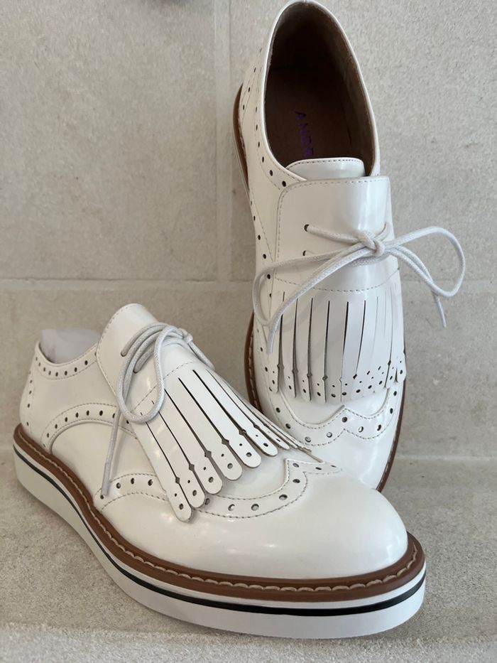 Mocassins André neufs avec étiquette