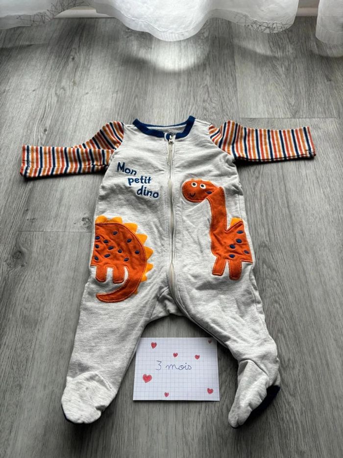 Lot pyjama taille 3 mois. - photo numéro 9