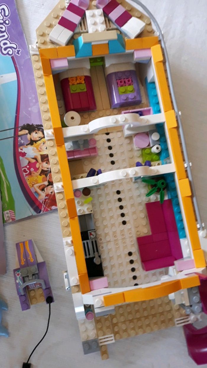 Lego friends 41015 le yatch - photo numéro 2