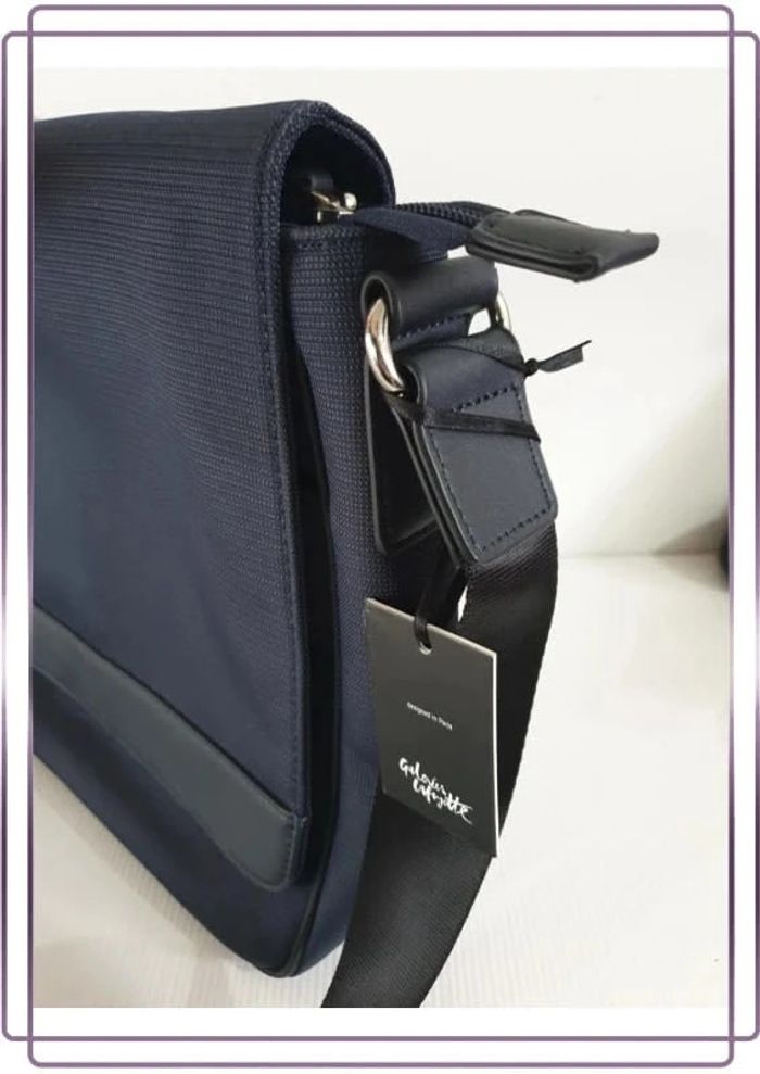 Sac à bandoulière bleu Galerie Lafayette, neuf avec étiquette