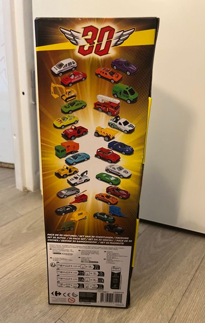 Lot de 30 voitures - photo numéro 2