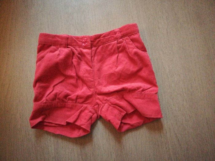 Short velours côtelé framboise rose