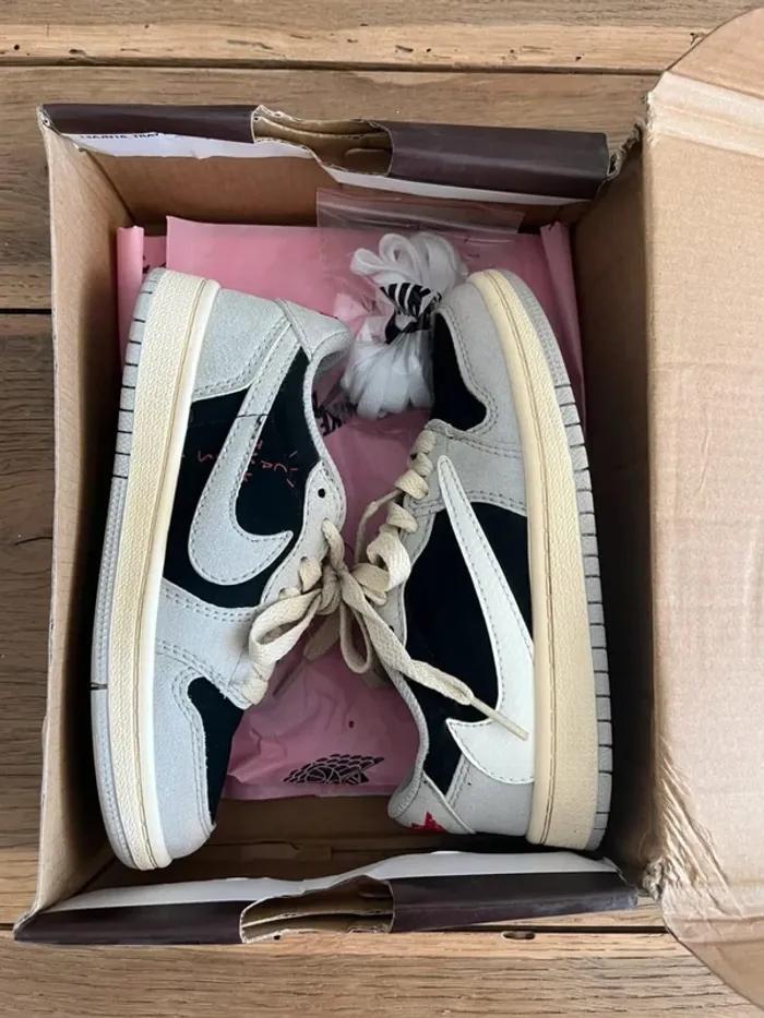 Travis Scott X Air Jordan 1 Rétro Low Black Phantom - photo numéro 7