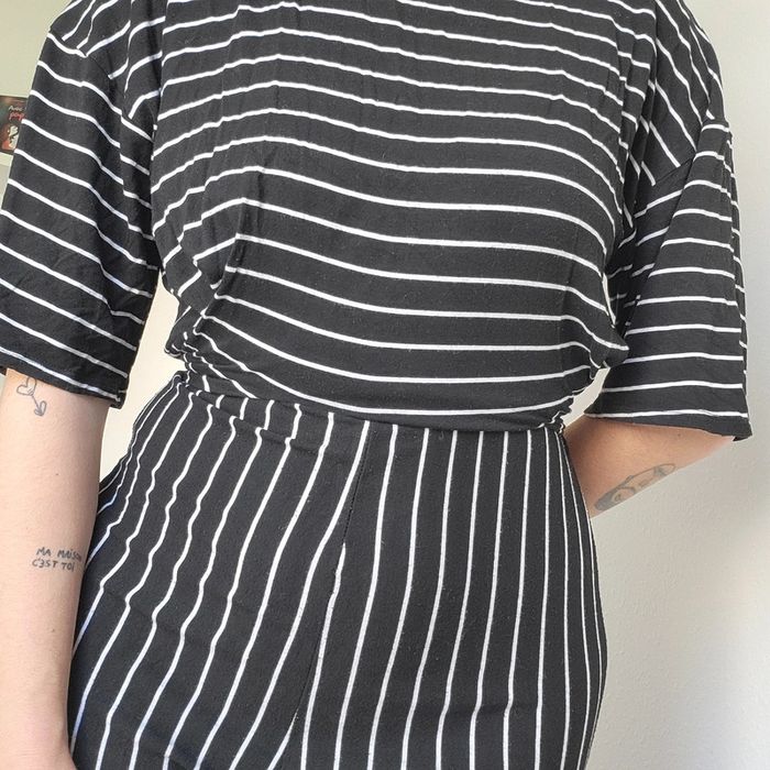 Combinaison à rayure noire et blanche - photo numéro 4