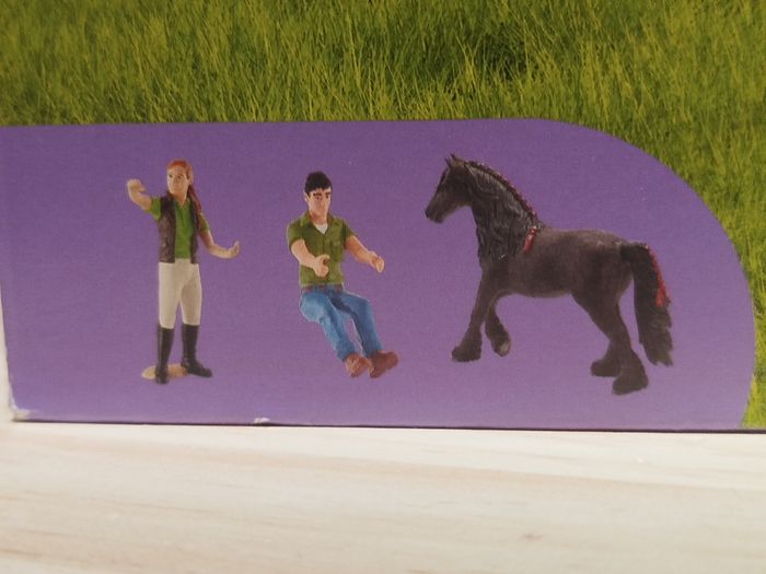 Schleich boîte équitation Pick-up avec remorque cheval et personnages - photo numéro 4