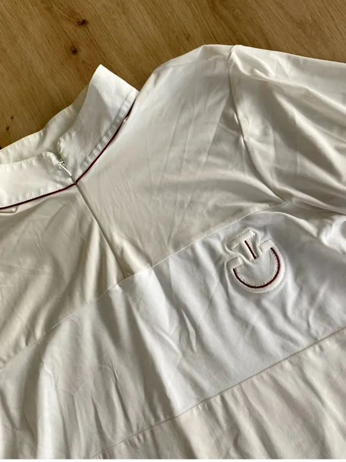 Polo de Concours Cavalleria Toscana – Crème et Blanc – Taille M – Très Bon État - photo numéro 2