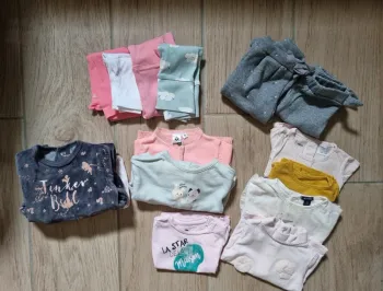 Lot de vêtements naissance à 3 mois fille