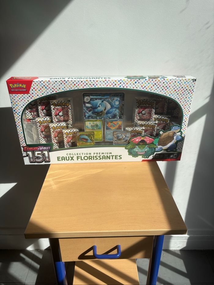 Coffret Pokémon Eaux Florissantes