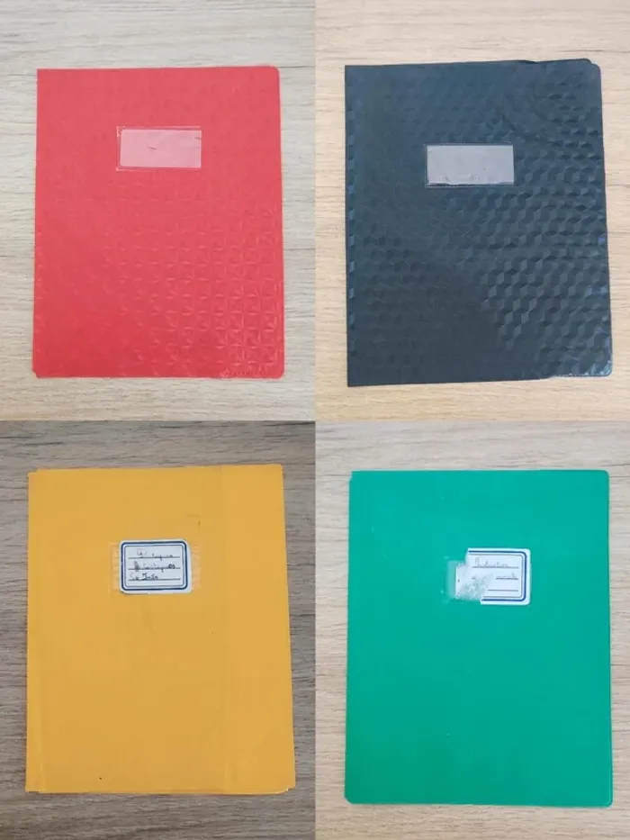 Lot 4 protège-cahier rouge noir jaune vert - 17x22cm