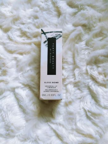 Fenty Gloss Bomb neuf