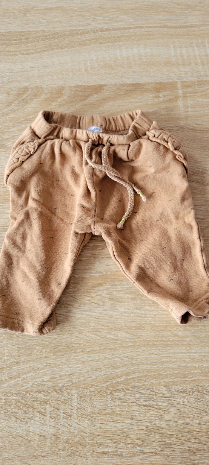 Lot pantalons et legging - photo numéro 3