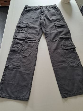 Pantalon femme cargo Taille 40