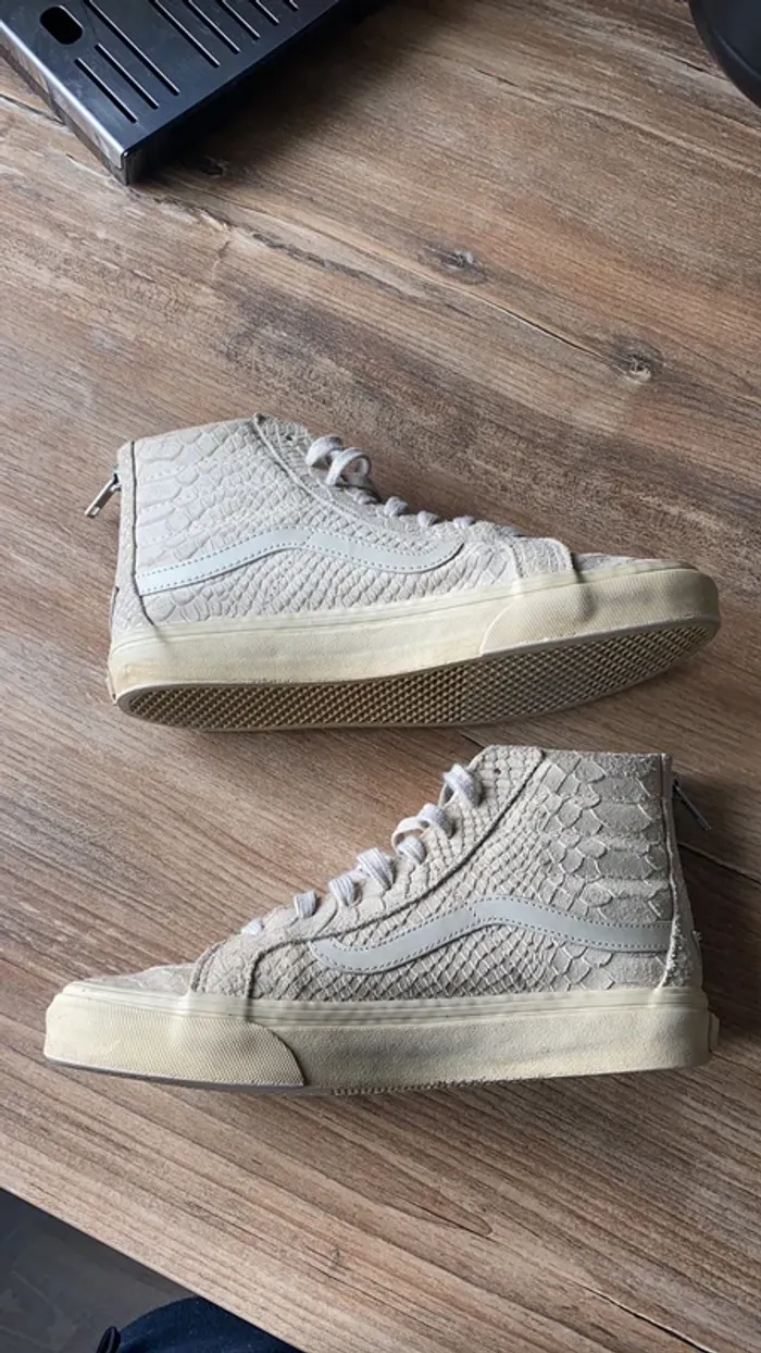 Vans beige/blanc cassé en daim - photo numéro 4