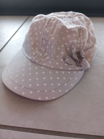 Casquette bébé grise et blanche T.46