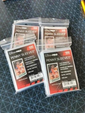 Ultra Pro 100 Sleeves Standard (Lot de 4) Neuf