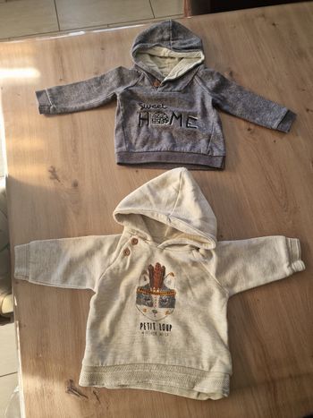 Lot de 2 pulls 12 mois