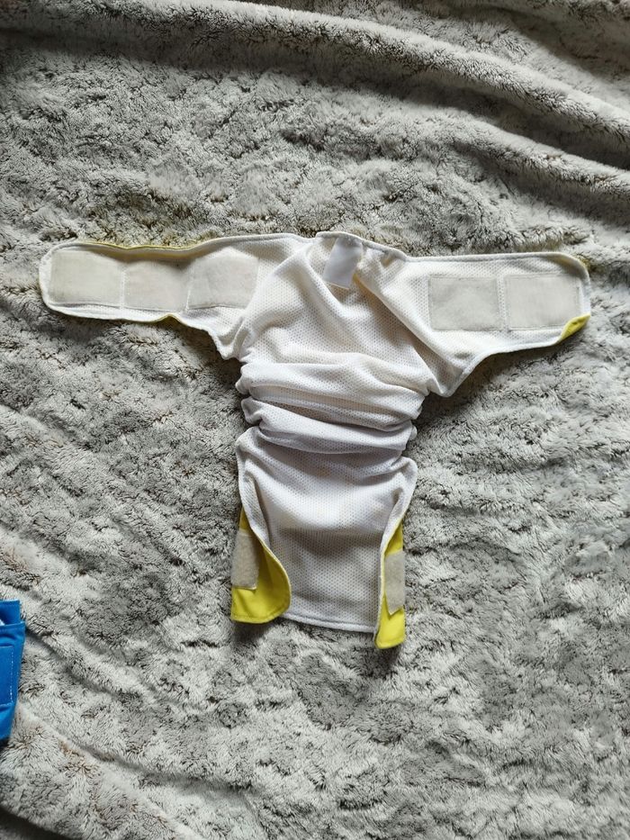 Lot de 2 couches de bain lavables et inserts - photo numéro 5