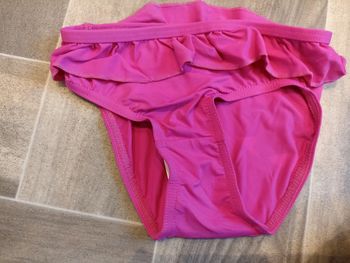 Slip de bain fille rose 4 ans