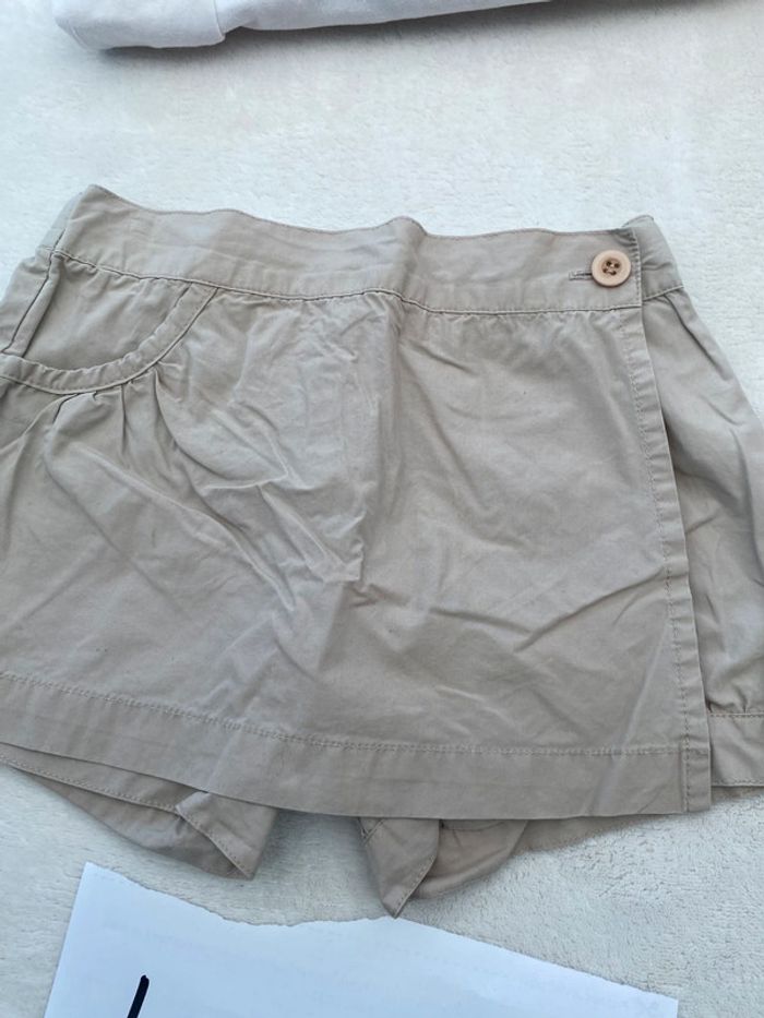 Très bel ensemble short jupe t-shirt 4 ans - photo numéro 4